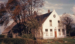 DIA41913 Boerderij langs de Voorweg; September 1969