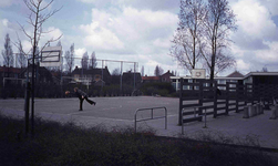 DIA42126 Speelplaats bij de Marrewijkpad; 1974