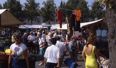 DIA42563 De weekmarkt in Spijkenisse; Augustus 1990