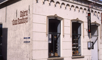 DIA42593 Galerie 't Oude Raadhuys; Augustus 1990