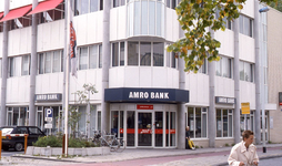 DIA42657 Het kantoorgebouw van de AMRO Bank; Augustus 1990