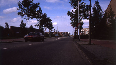 DIA42820 De Akkersweg, ter hoogte van de kruising met het fietspad van de Meeldijk; September 1988