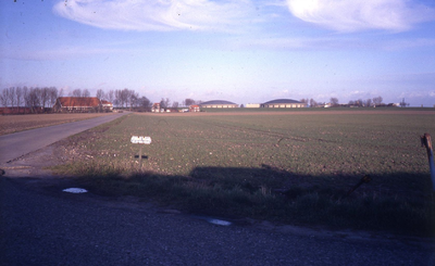 DIA43047 Boerderij Wolvepolder, met drinkwaterbedrijf Berenplaat; 1988