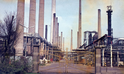 DIA43135 Shell Nederland Raffinaderij; ca. 1970
