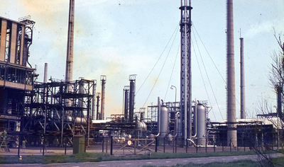 DIA43140 Shell Nederland Raffinaderij; ca. 1970