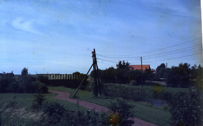 DIA43201 De Vierde Heulbrug over de Vierambachtenboezem, ter hoogte van de Malledijk; ca. 1968