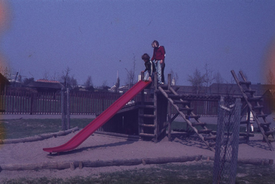 DIA43236 Kinderboerderij De Trotse Pauw; 1972