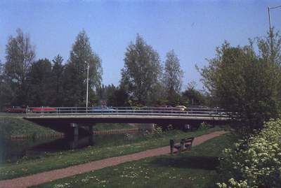 DIA43453 Brug over de Vierambachtenboezem; ca. 1986