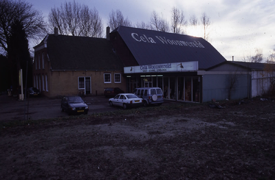 DIA43830 Winkel van Cela Woonwereld in een voormalige boerderij; ca. 1999