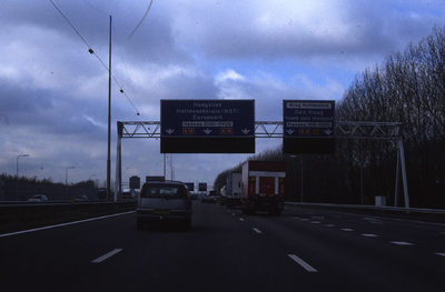 DIA43834 De snelweg A15 richting Hellevoetsluis en Spijkenisse; ca. 1999