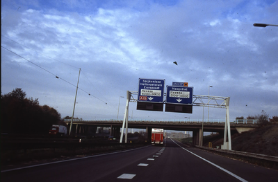 DIA43836 De snelweg A15 richting Hellevoetsluis en Spijkenisse; ca. 1999