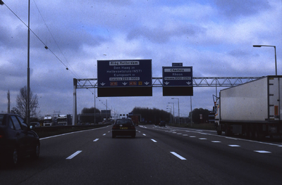DIA43839 De snelweg A15 richting Hellevoetsluis en Spijkenisse; ca. 1999