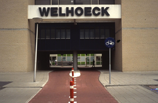 DIA43994 Flat Welhoeck aan de Rivierlaan: doorgang naar de IJsselstraat; ca. 1999