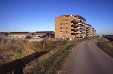 DIA44026 Appartementen langs de Zandweg; ca. 1999