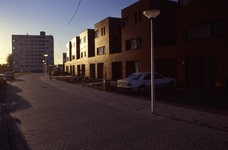 DIA44033 Appartementen en woningen langs de J. de Baanlaan; ca. 1999