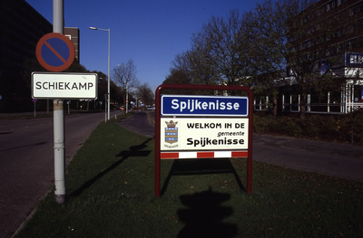 DIA44043 Plaatsnaambord bij de entree van de wijk Schiekamp; ca. 1999