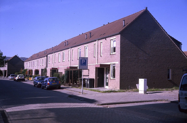 DIA44052 Woningen langs de Thorbeckelaan; ca. 1999