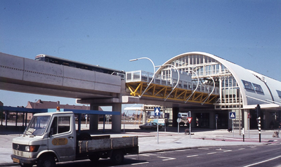DIA44346 Metrostation Centrum gezien vanuit de Veerman; Mei 1985