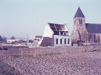 DIA44357 Sloop van een woning naast de kerk; 1969
