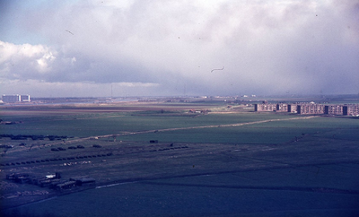 DIA44468 Het terrein van Baris, gezien vanaf de Marrewijkflat; ca. 1980