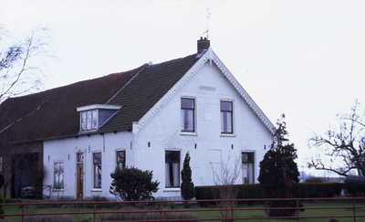 DIA67030 Boerderij langs de Woudseweg; ca. 1993