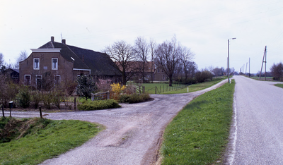 DIA67038 Boerderij langs de Strypsedijk; ca. 1993