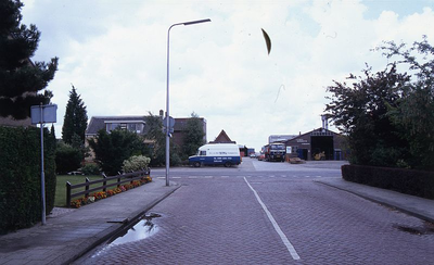 DIA69176 Bedrijven langs de Kerkweg; ca. 1993