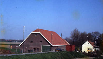 DIA69516 Boerderij aan de Drogendijk; ca. 1990