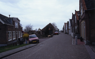 DIA70031 Woningen op de kruising van het Noordeinde en de Schoolstraat; ca. 1991