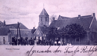 DIA_PB0048 Kijkje op de kerk van Nieuw-Helvoet; ca. 1925