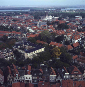 DIA_GF_1190 Panorama vanaf de toren van de St. Catharijnekerk: de Langestraat en het Asylplein ; ca. 1970