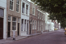 DIA_GF_1315 Huizen langs het Maarland ZZ; 19 juli 1977