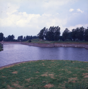 DIA_GF_1517 Kijkje op Bastion III (Coninckx Bolwerk) in de vesting van Hellevoetsluis; 12 juli 1984