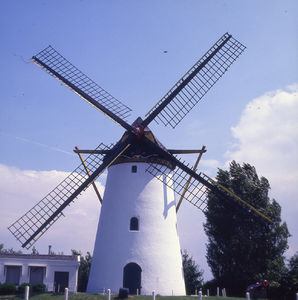 DIA_GF_1519 De molen van Nieuwenhoorn; 12 juli 1984