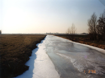AB_GROENEWEG_001 Bevroren watering, gezien vanaf de Groeneweg; 1 februari 1996