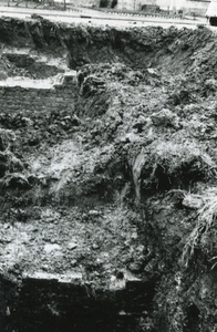 AB_KOMWEISINGEL_003 Opgraving van de fundamenten van de vroegere woontoren van Abbenbroek; 16 februari 1968