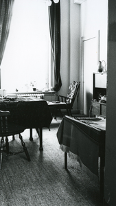BR_ASYLPLEIN_GASTHUIS_008 Een kamer in het Gast- en Proveniershuis; Februari 1984