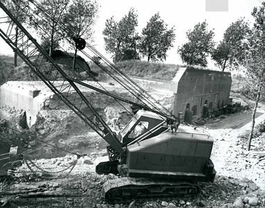 BR_BASTION7_009 Sloop van de Duitse bunker in Bastion VII (Oranjebolwerk); 4 juni 1973