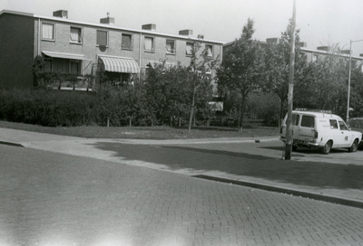 BR_DEKANTERSTRAAT_002 Kijkje op de woningen langs de De Kanterstraat; 1978