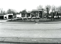 BR_DERIK_014 Shell-station en garagebedrijf W. van Trigt; ca. 1985