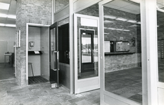 BR_DERIK_071 Interieur van het postkantoor langs de Rik; ca. 1974
