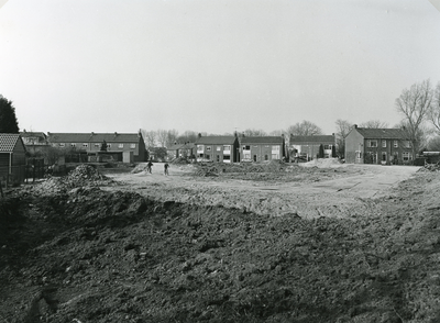 BR_DIJKSTRAAT_020 Terrein van de voormalige brandweerkazerne wordt bouwrijp gemaakt ten behoeve van nieuwbouw; mei 1992