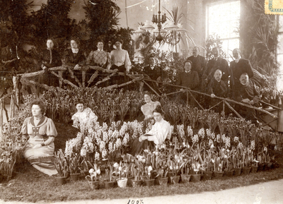 BR_FLORALIA_012 Floralia wintertentoonstelling in gynastieklokaal; 1907