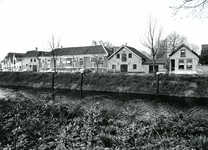 BR_LIJNBAAN_018 Kijkje op het Zuid Spui en de Lijnbaan; met de voormalige Openbare Lagere School in gebruik door ...