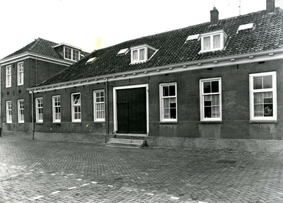 BR_LIJNBAAN_054 De voormalige infirmerie langs de Lijnbaan; 29 oktober 1977