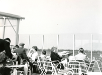 BR_ROCHUSMEEUWISZOONWEG_007 Café - Restaurant De Gouwe Geit langs het Brielse Meer; 1961