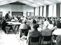 BR_SCHOLEN_HBS_056 Diploma uitreiking van de HAVO aan de HBS; 1976