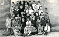 BR_SCHOLEN_OLS_051 Klassenfoto van de Openbare Lagere School, klas 2; 1928