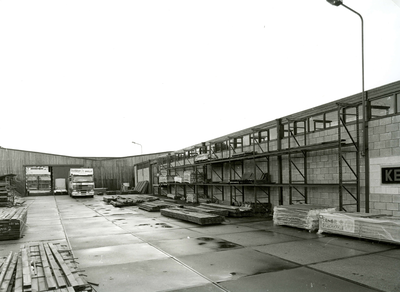 BR_SLAGVELD_065 Magazijnen en werkplaatsen op het terrein van houthandel De Eilanden; November 1998