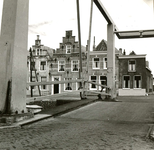 BR_SLAGVELD_165 Kijkje op de woningen langs het Slagveld, bijgenaamd de Zevenhuizen, vanaf de Rode Brug; ca. 1965